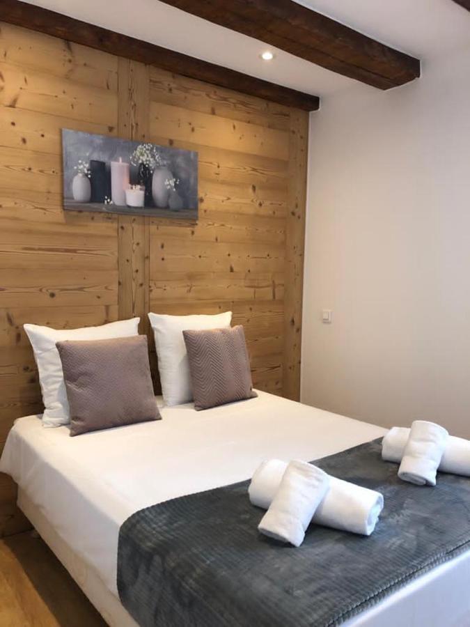 Les Appartements Du Koifhus Colmar Exterior photo